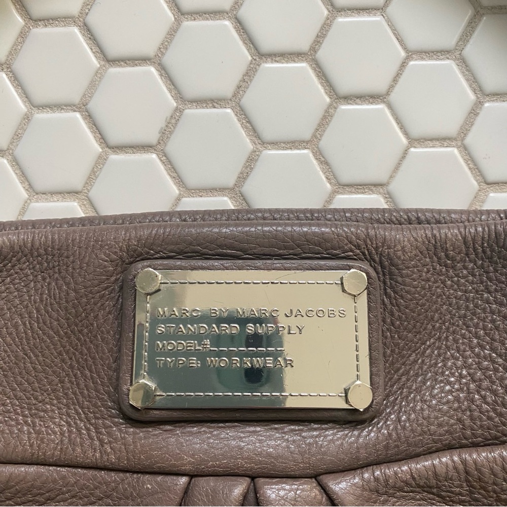 Marc By Marc Jacobs Brown Classic Q Hillier Hobo Womens Shoulder Crossbody - Picture 3 of 9